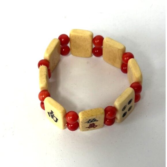 Vintage Chinese Bakelite Mahjong Tile Elastic Bracelet With Red Beads - Picture 6 of 6